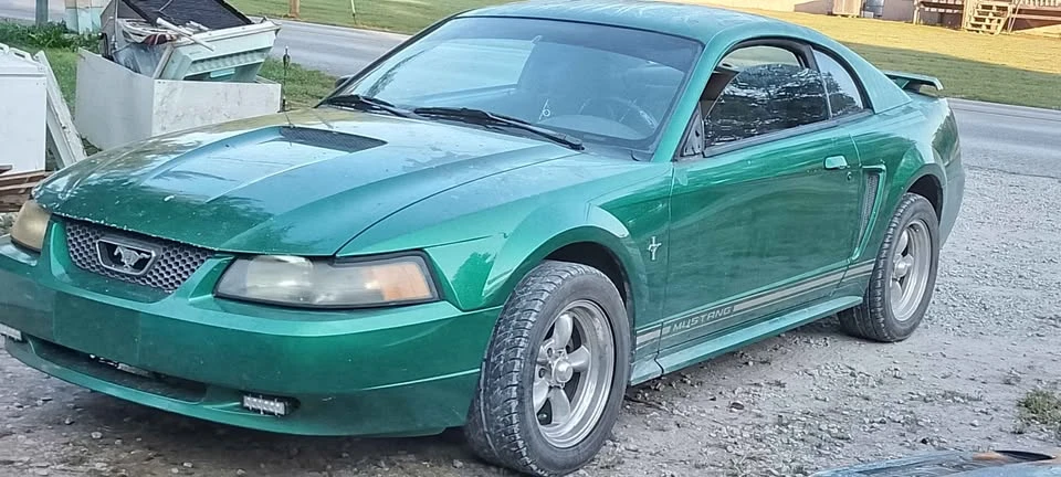 2001 Ford SN95 Mustang - Image 3 of 3