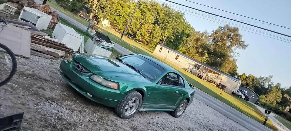 2001 Ford SN95 Mustang - Image 2 of 3