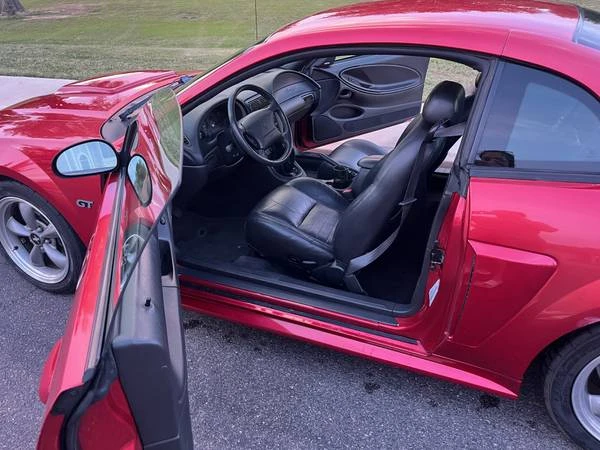 2001 Ford SN95 Mustang - Image 9 of 16