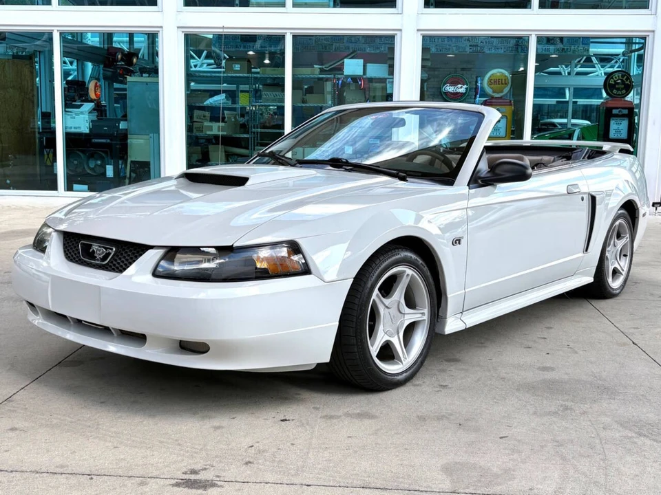 2001 Ford SN95 Mustang - Image 11 of 31