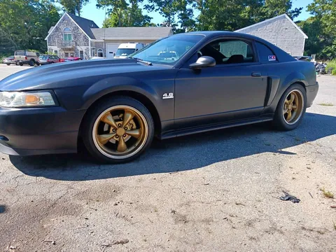 2001 Ford Mustang GT Deluxe Coupe