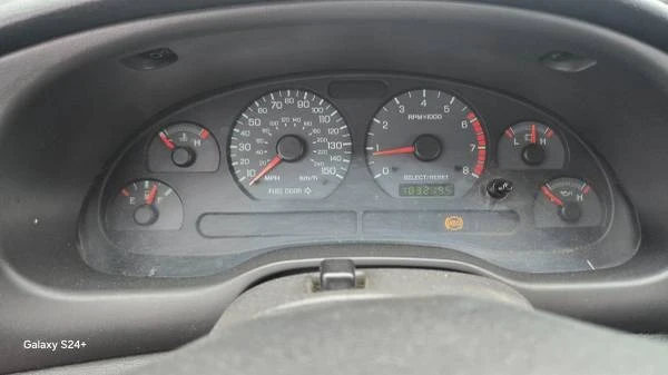 2001 Ford SN95 Mustang - Image 10 of 16