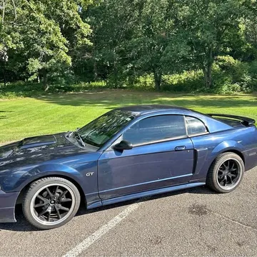2001 Ford Mustang GT Premium Coupe