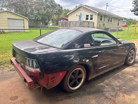 2001 Ford Mustang GT Premium Coupe 2D