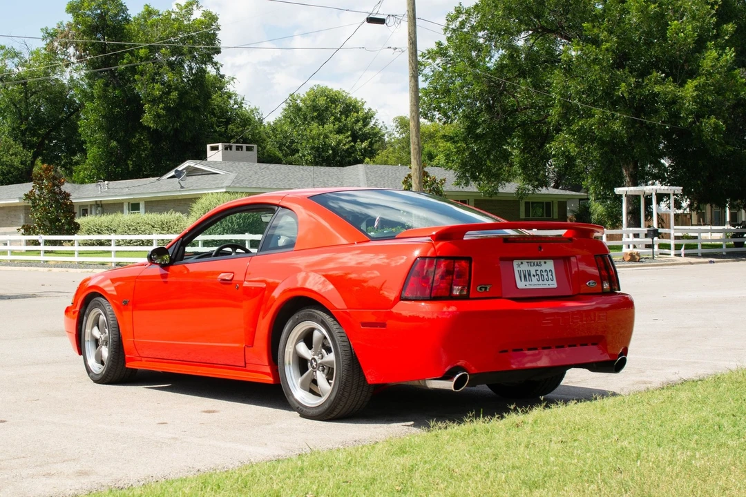 2001 Ford SN95 Mustang - Image 8 of 31