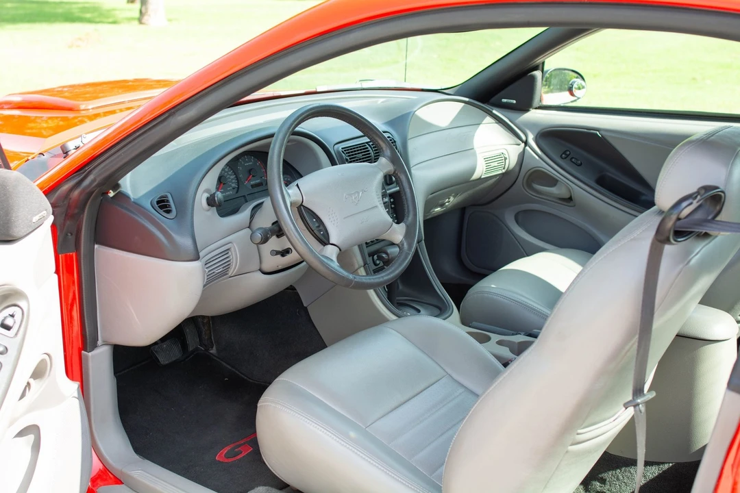 2001 Ford SN95 Mustang - Image 3 of 31