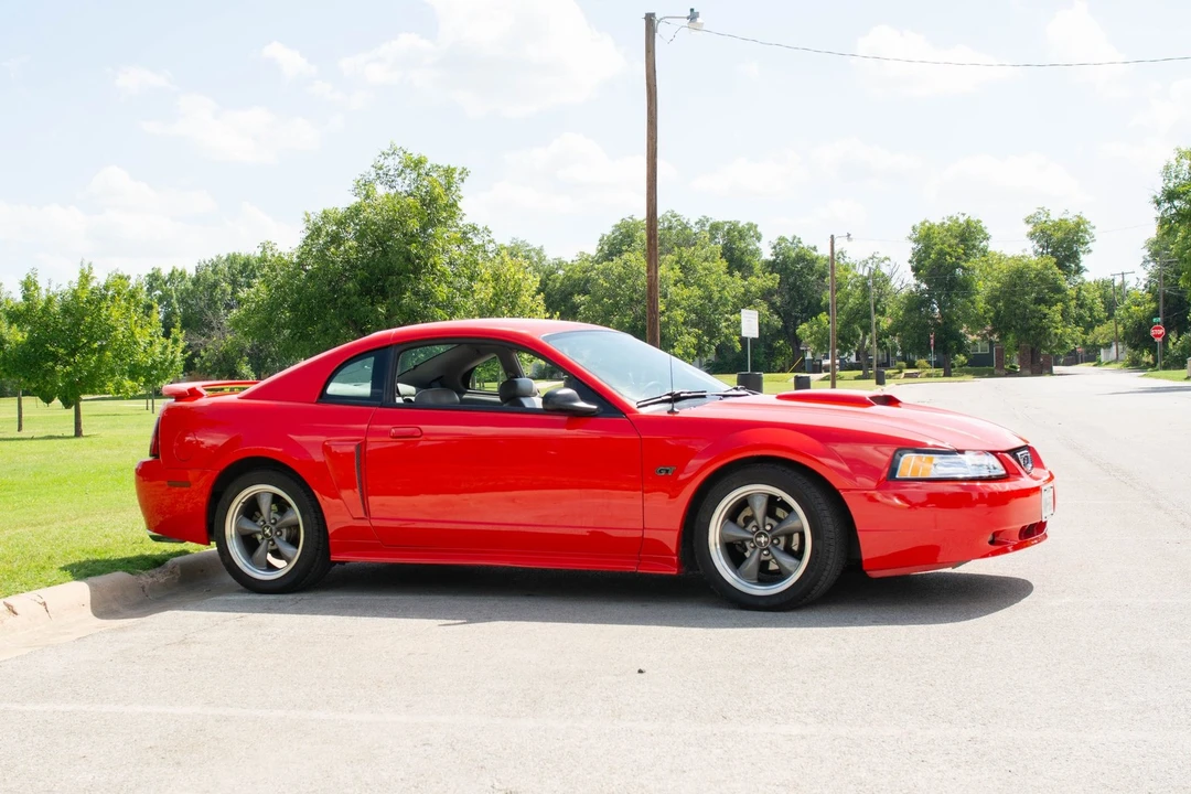 2001 Ford SN95 Mustang - Image 12 of 31
