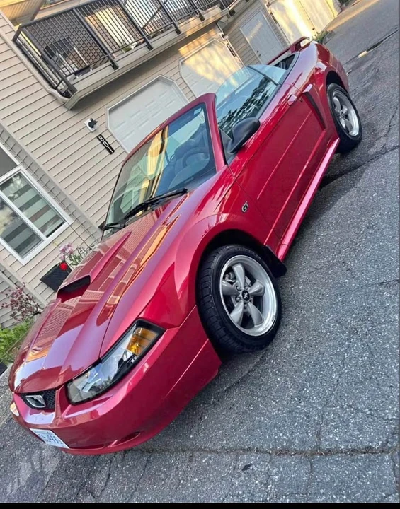 2001 Ford SN95 Mustang - Image 2 of 2