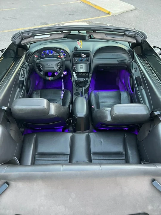 2001 Ford SN95 Mustang - Image 11 of 18