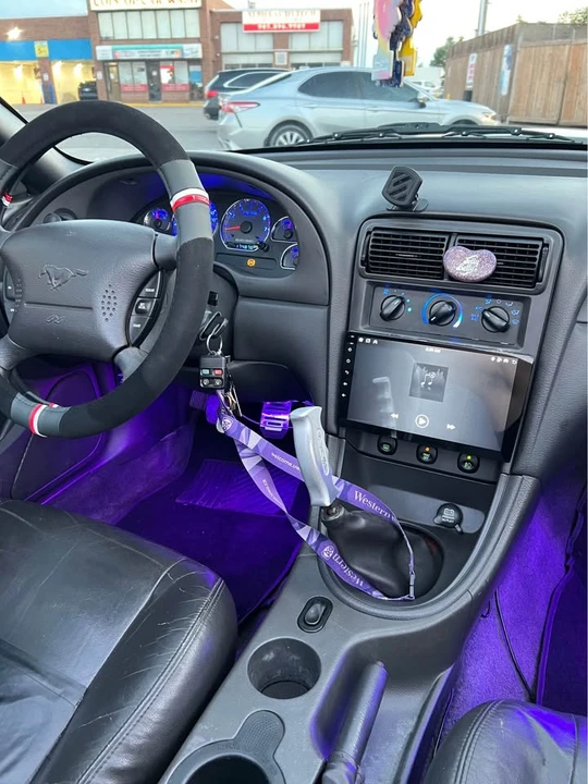 2001 Ford SN95 Mustang - Image 13 of 18