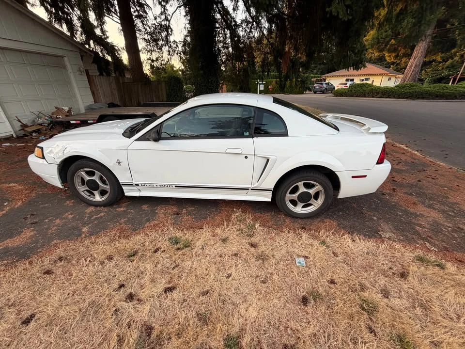 2001 Ford SN95 Mustang - Image 5 of 10