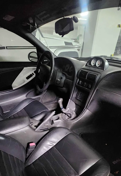 2001 Ford SN95 Mustang - Image 8 of 9