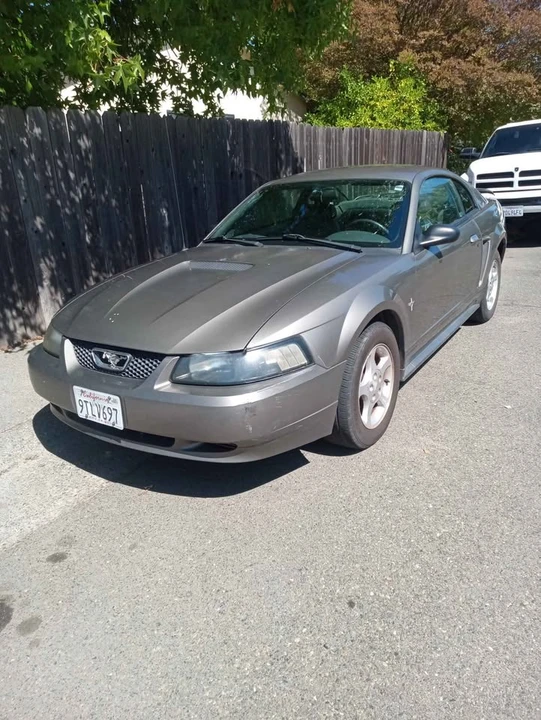 2001 Ford SN95 Mustang - Image 2 of 11