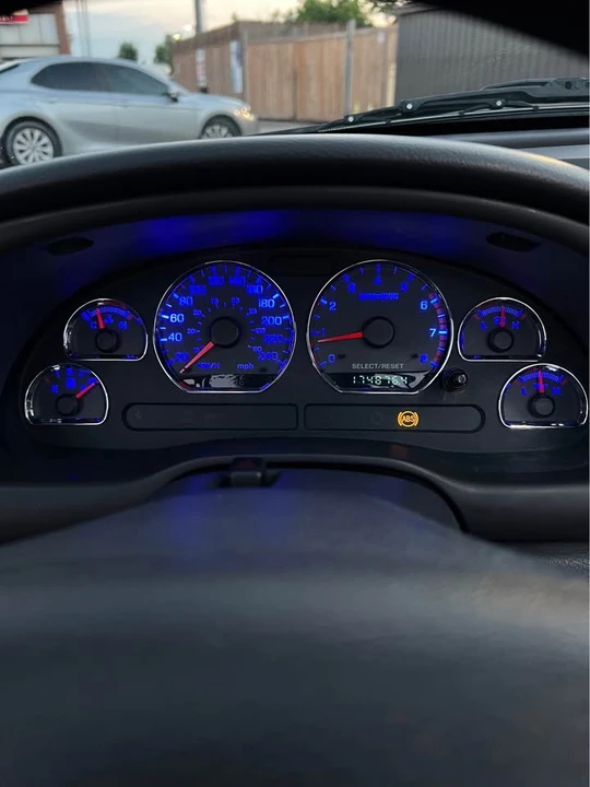 2001 Ford SN95 Mustang - Image 15 of 18