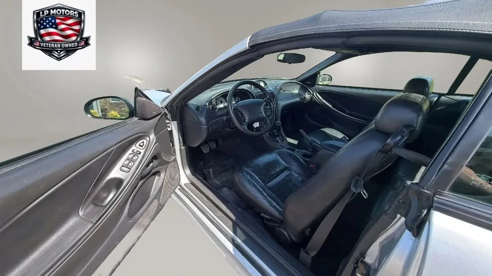2001 Ford SN95 Mustang - Image 17 of 20