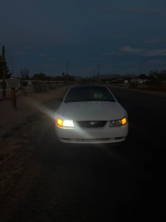2001 Ford SN95 Mustang - Image 2 of 5