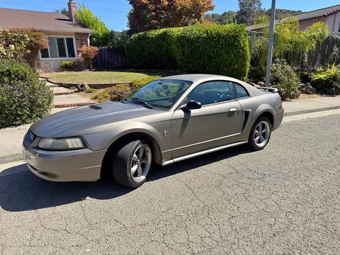 2001 Ford Mustang V6