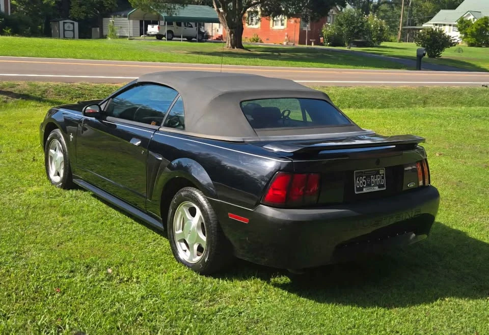 2001 Ford SN95 Mustang - Image 4 of 7