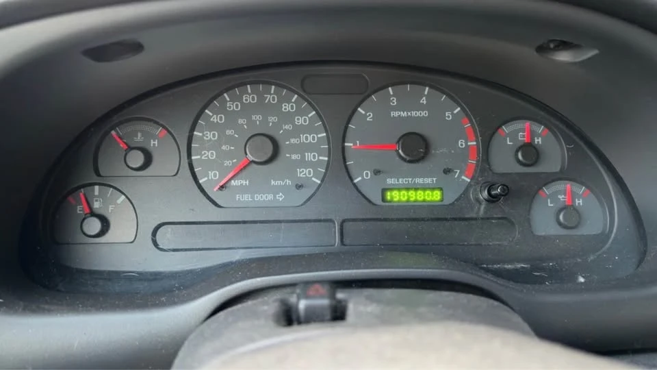 2001 Ford SN95 Mustang - Image 9 of 10