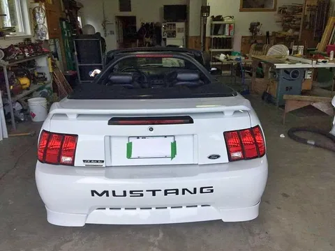 2001 Ford Mustang V6