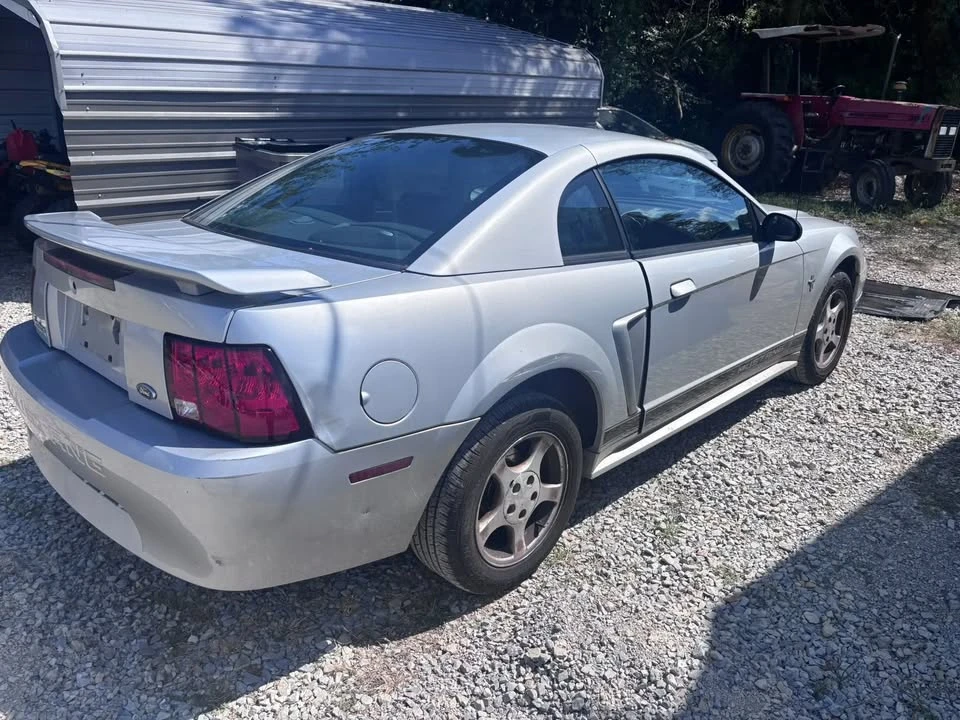 2001 Ford SN95 Mustang - Image 6 of 8