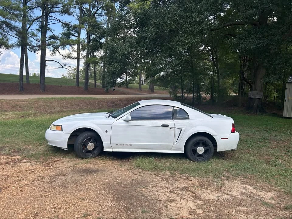 2001 Ford SN95 Mustang - Image 2 of 3