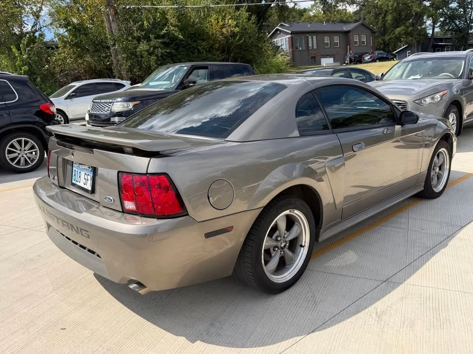 2001 Ford SN95 Mustang - Image 4 of 4