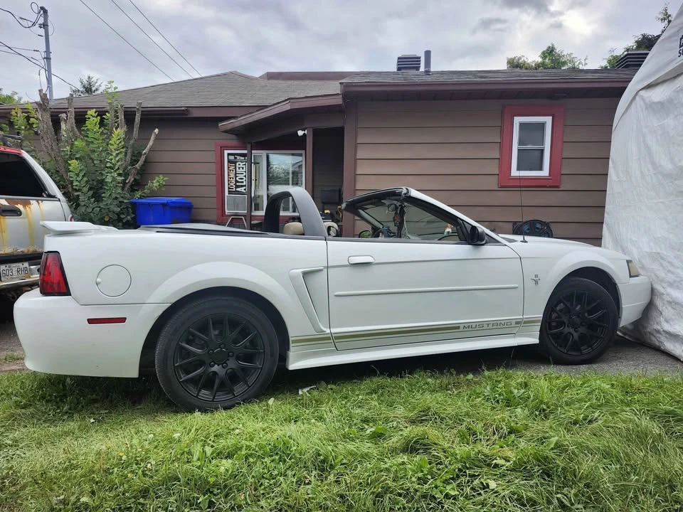 2001 Ford SN95 Mustang - Image 10 of 12