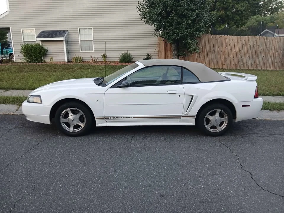 2001 Ford SN95 Mustang - Image 2 of 14