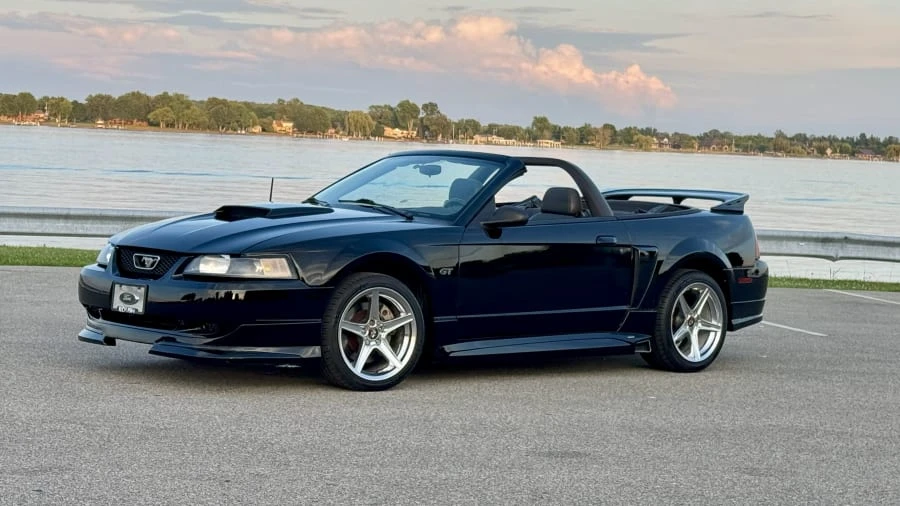 2001 Ford SN95 Mustang - Image 11 of 31