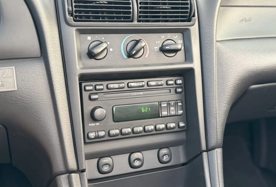 2001 Ford SN95 Mustang - Image 27 of 31