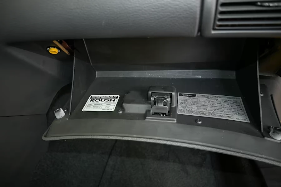 2001 Ford SN95 Mustang - Image 12 of 31