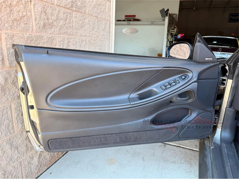 2001 Ford SN95 Mustang Cobra - Image 16 of 31