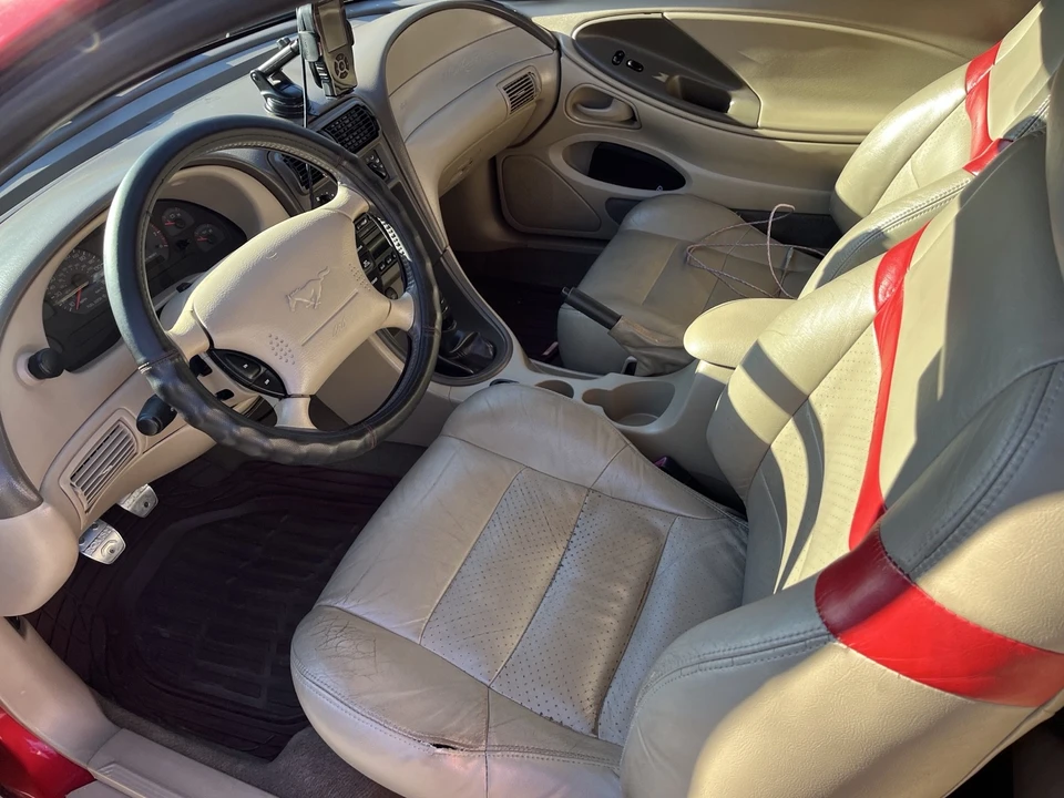 2001 Ford SN95 Mustang - Image 8 of 14