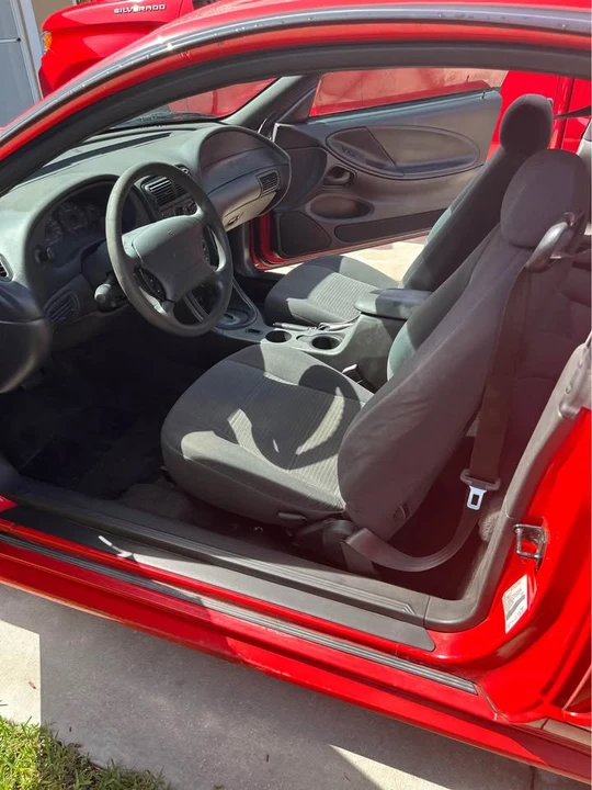 2001 Ford SN95 Mustang - Image 5 of 7