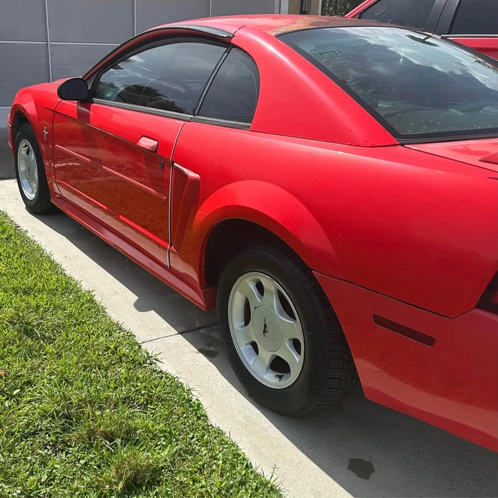 2001 Ford SN95 Mustang - Image 2 of 7