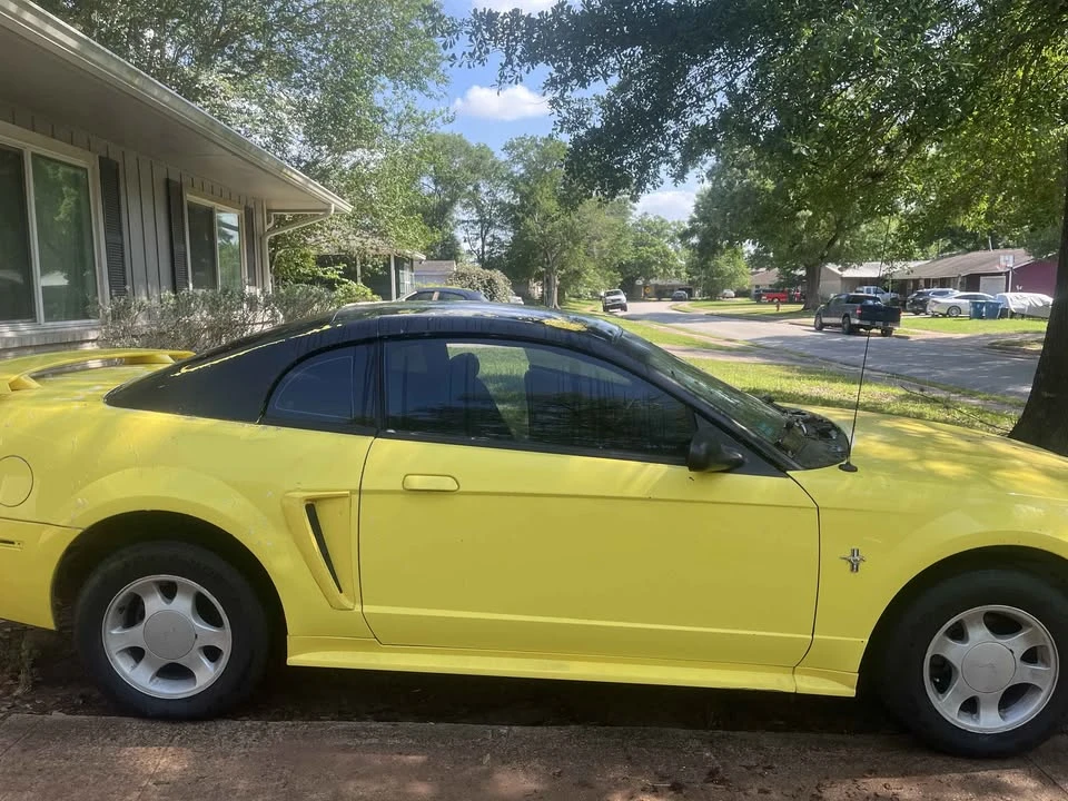2001 Ford SN95 Mustang - Image 3 of 3