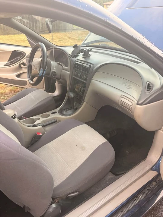 2001 Ford SN95 Mustang - Image 10 of 13