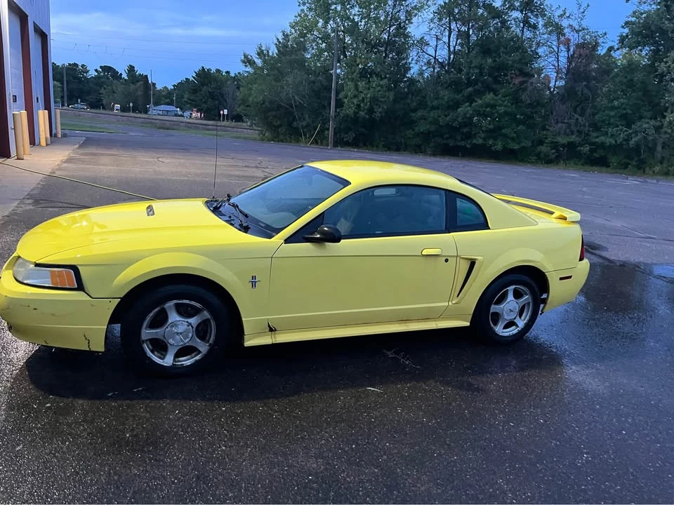 2001 Ford SN95 Mustang - Image 2 of 7