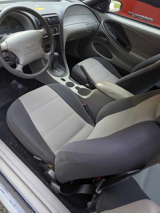 2001 Ford SN95 Mustang - Image 2 of 4