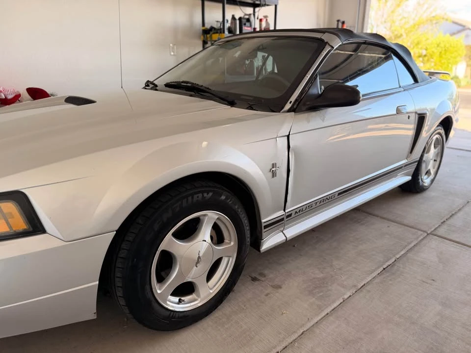2001 Ford SN95 Mustang - Image 8 of 10