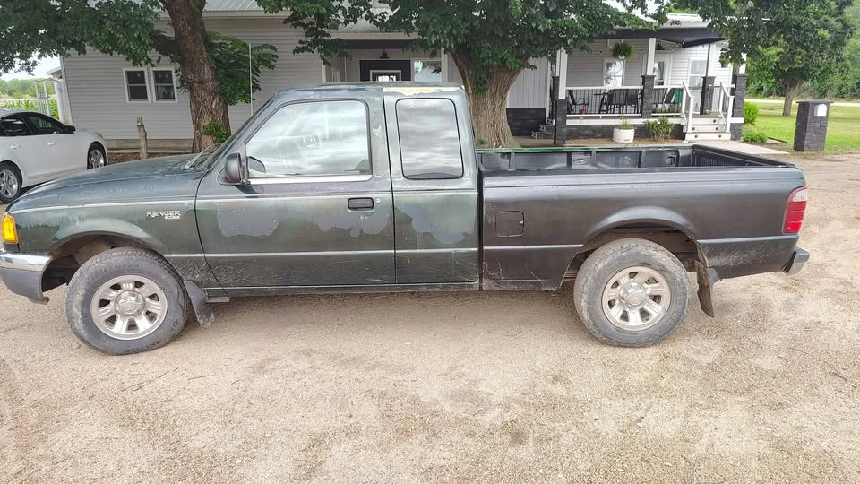 2001 Ford Ranger 3rd Gen - Image 2 of 7