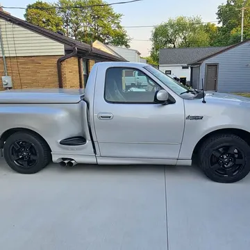 2001 Ford SVT Lightning F150