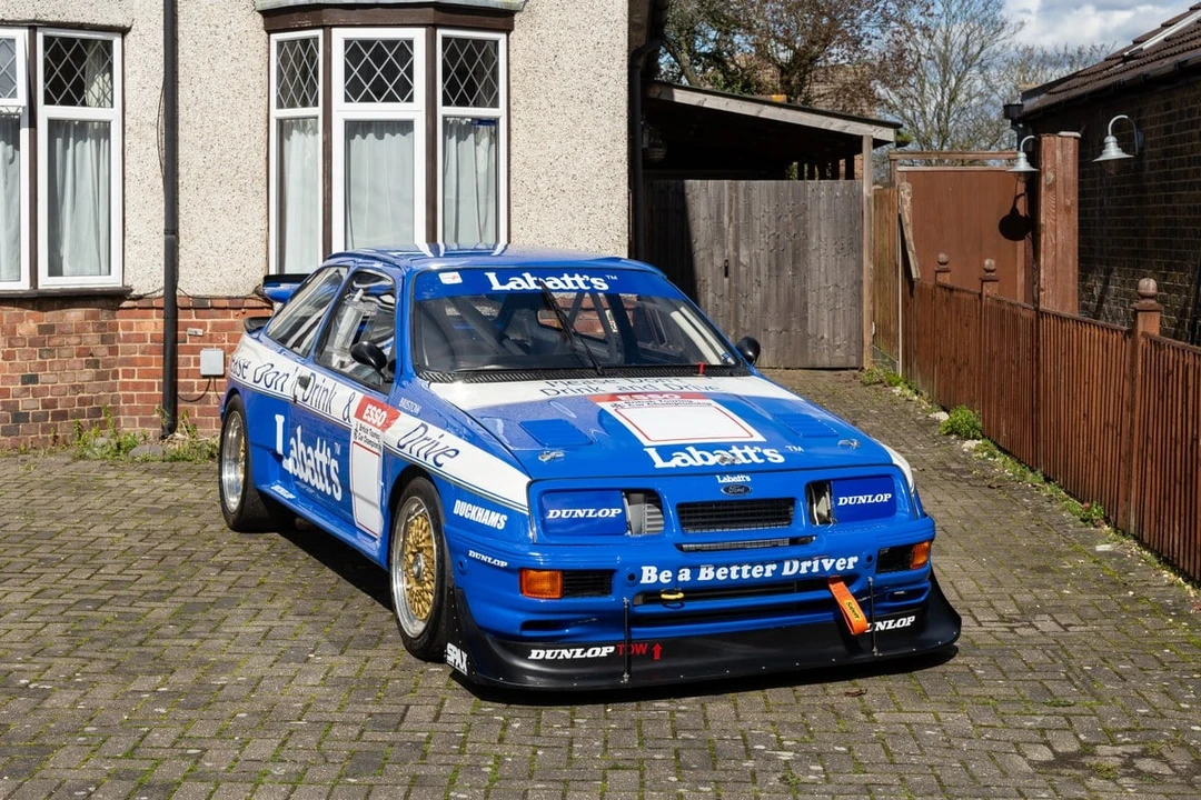2001 Ford Sierra RS Cosworth - Image 12 of 30