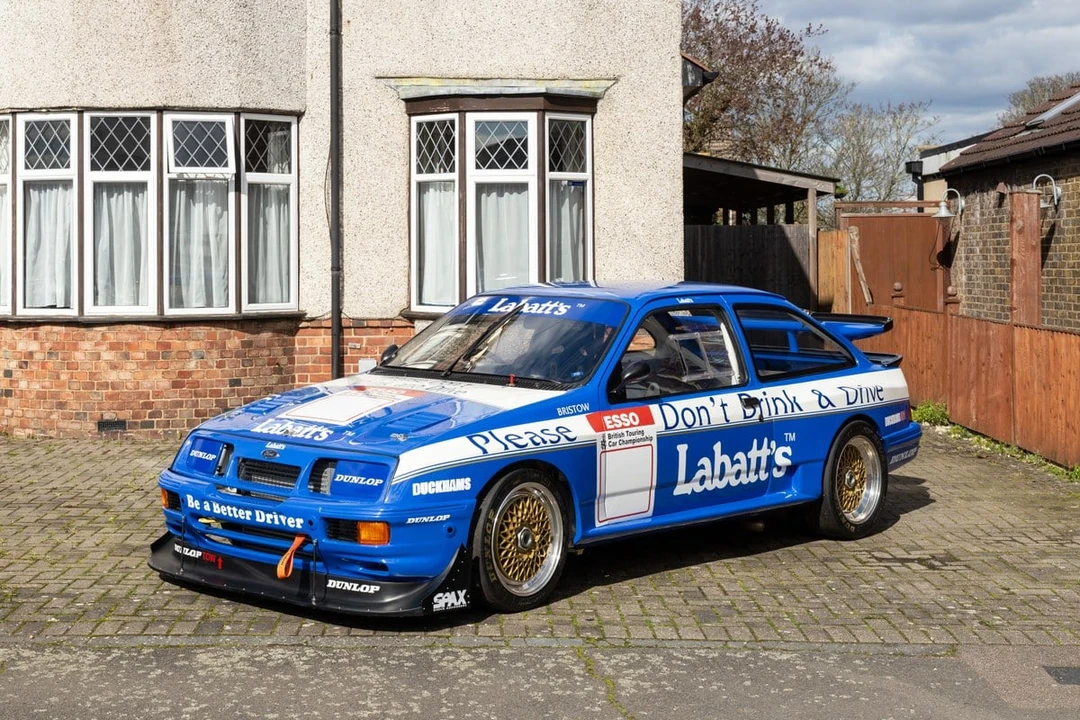 2001 Ford Sierra RS Cosworth - Image 14 of 30