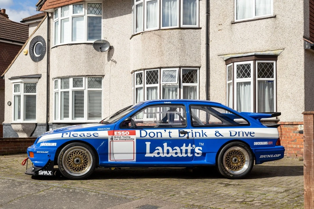 2001 Ford Sierra RS Cosworth - Image 19 of 30