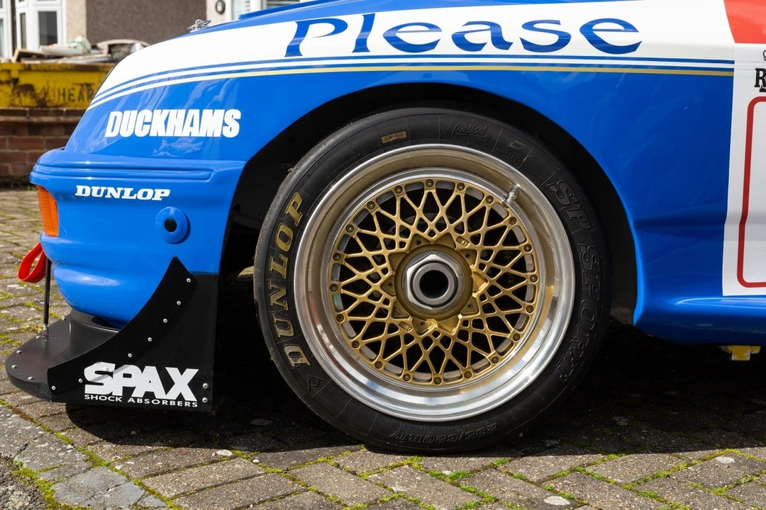 2001 Ford Sierra RS Cosworth - Image 28 of 30