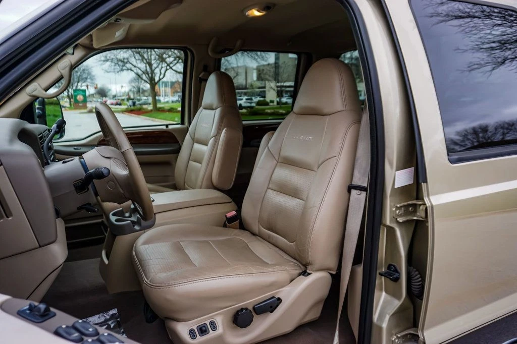2001 Ford Super Duty 1st Gen - Image 9 of 12