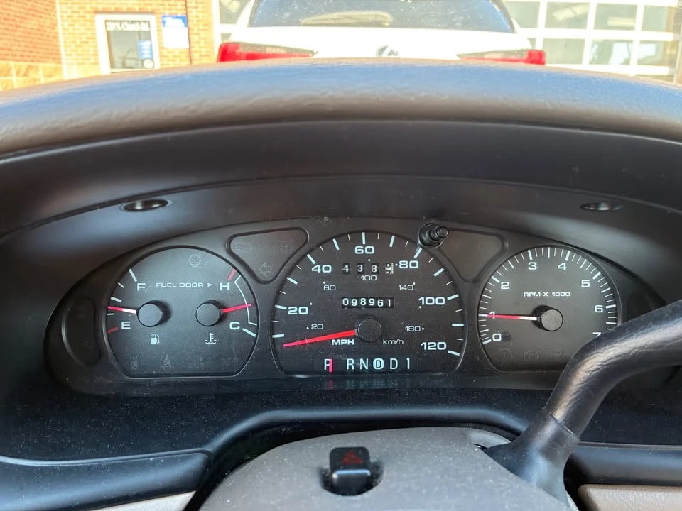 2001 Ford Taurus 4th Gen - Image 4 of 7