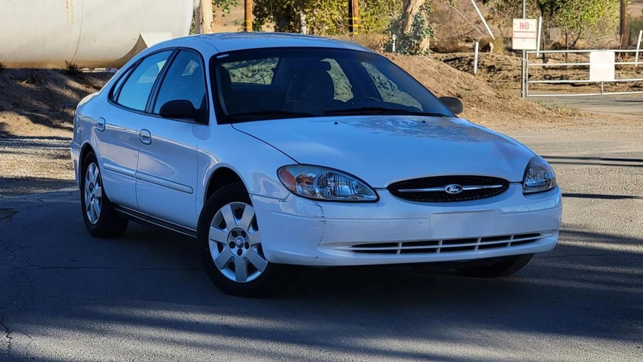 2001 Ford Taurus 4th Gen - Image 4 of 11